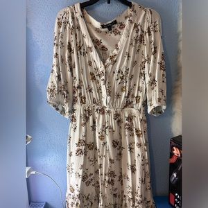 Beautiful white flower dress from Velvet Heart size Small🤍🌸